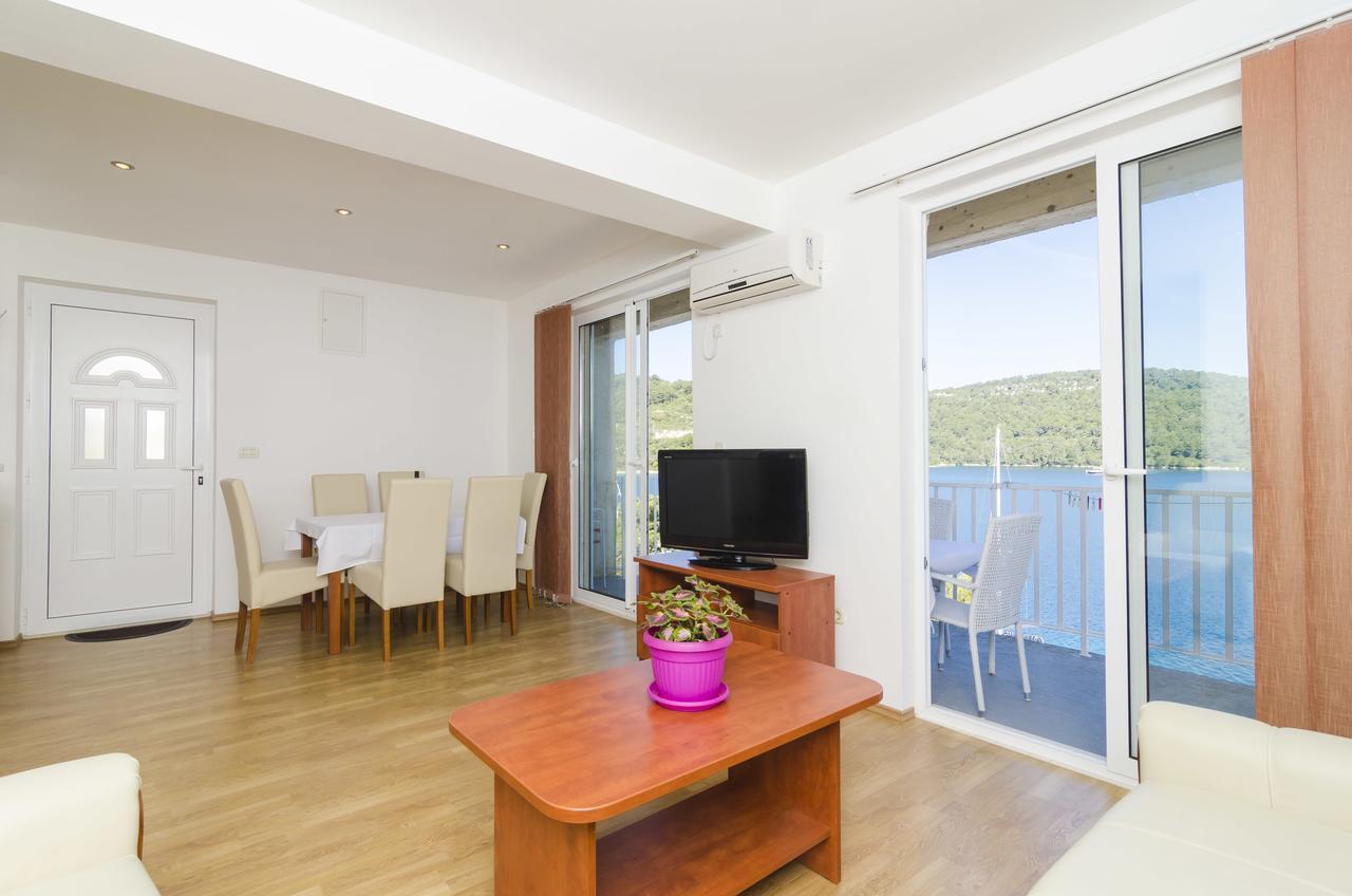 Apartments Angelo Polače Eksteriør billede