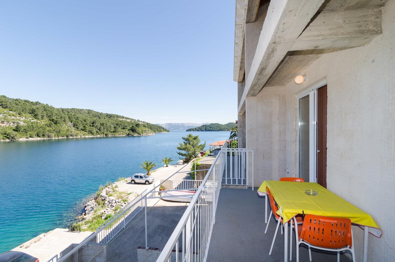 Apartments Angelo Polače Eksteriør billede