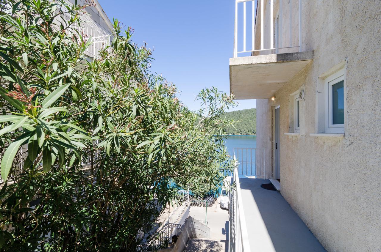 Apartments Angelo Polače Eksteriør billede