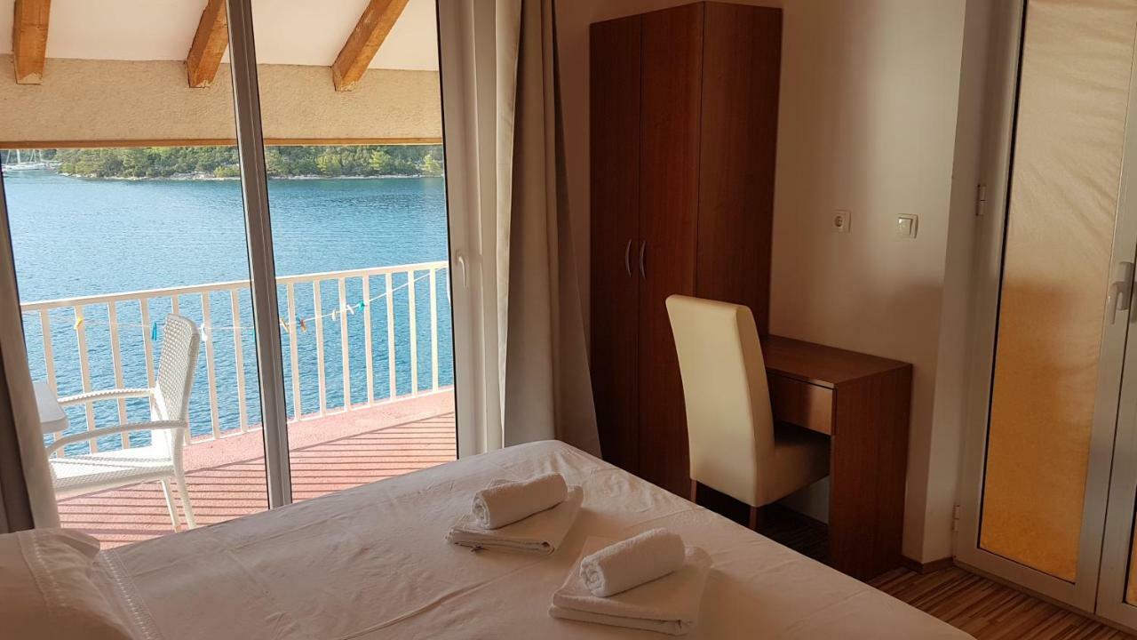 Apartments Angelo Polače Eksteriør billede