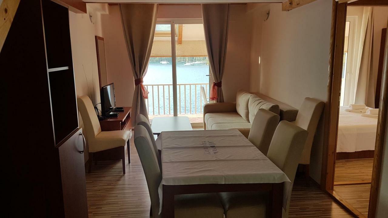 Apartments Angelo Polače Eksteriør billede